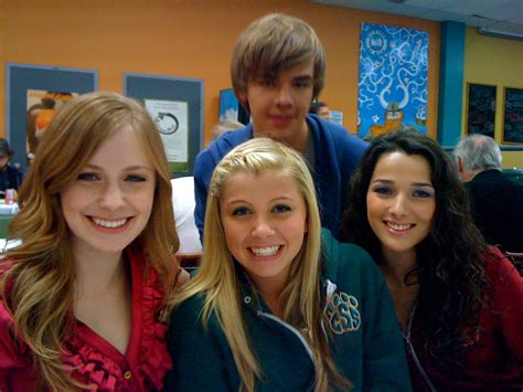 camwhoring|Degrassi/Graduating Class of Season 9 .